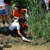 写真6　子どもたちといっしょにビオトープをつくる環境教育
（兵庫県淡路市）