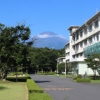 写真2　工場正門からの夏の富士山